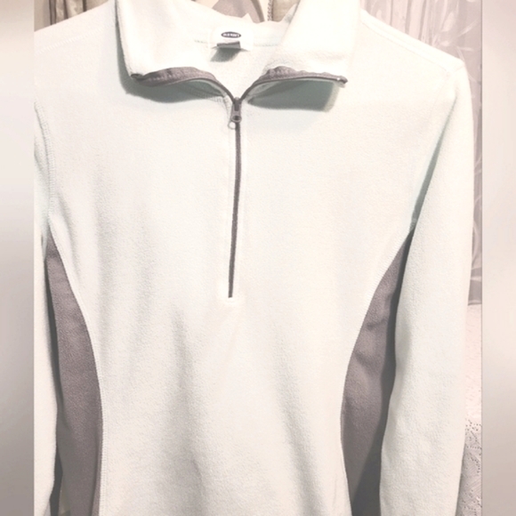 Old Navy Fleece Jacket Aqua Gray Sides and 3/4 Zip Small Excellent ✅️ - Picture 3 of 5